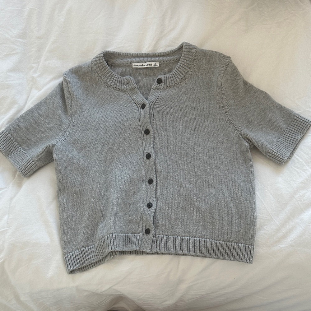 Abercrombie Short-Sleeve Crew Cardigan - Light Gray